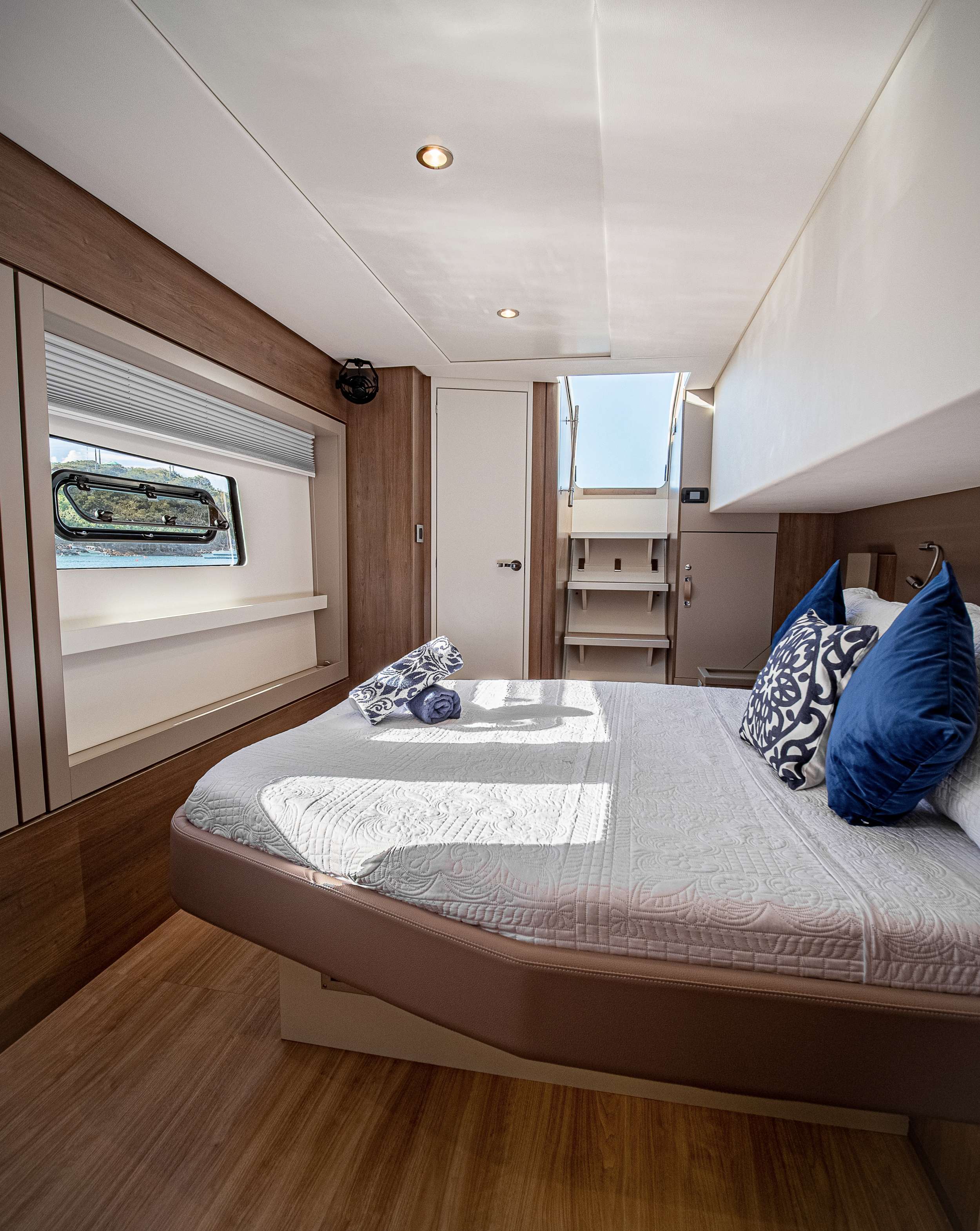 Guest cabin aboard Bavarian Bliss
